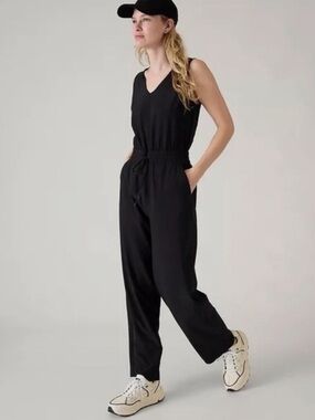 Athleta Avenue Black V-Neck Sleeveless Tie-Waist Jumpsuit